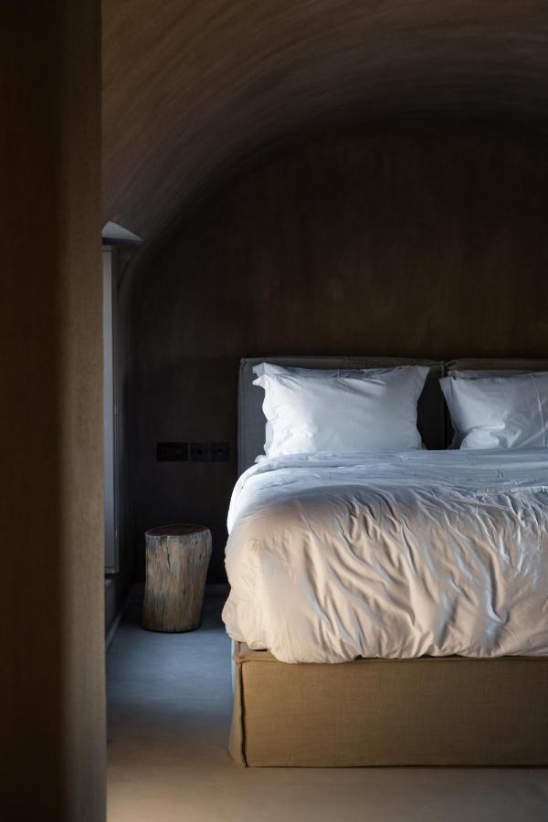 Santorini Sky, The Lodge Пиргос Экстерьер фото
